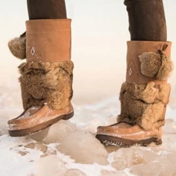 Manitobah Mukluks Shoes - Manitobah Mukluks 🍁